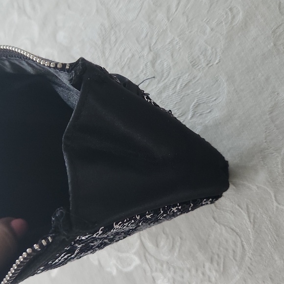 Victoria's Secret Black Sequin Clutch NWOT - Picture 7 of 7